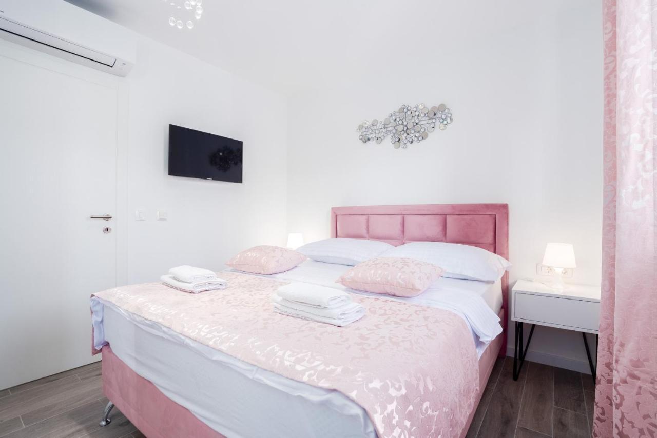 Sea Vista Apartments Каштела Екстер'єр фото