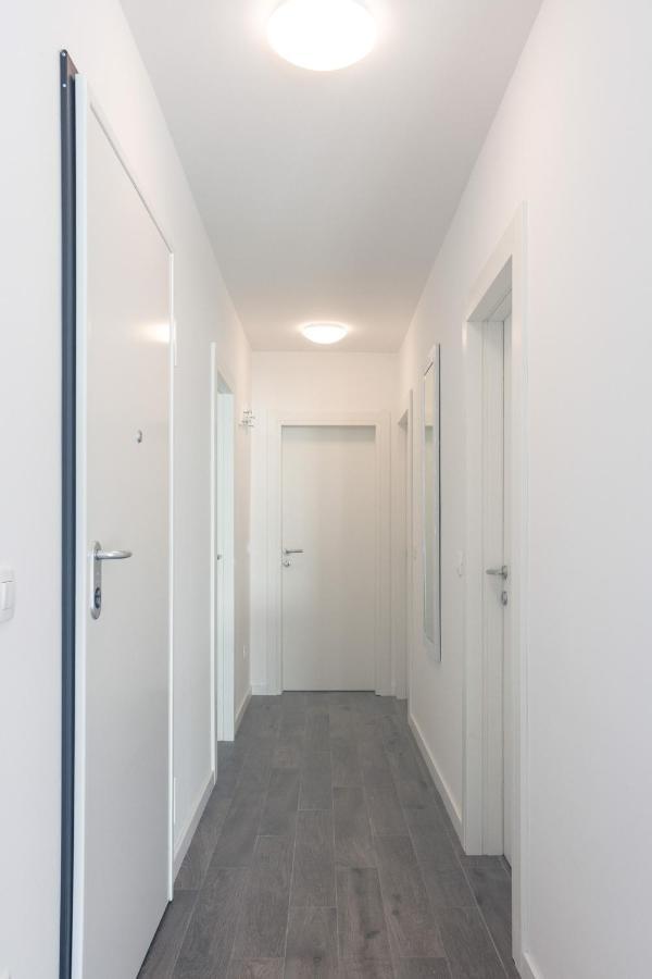 Sea Vista Apartments Каштела Екстер'єр фото