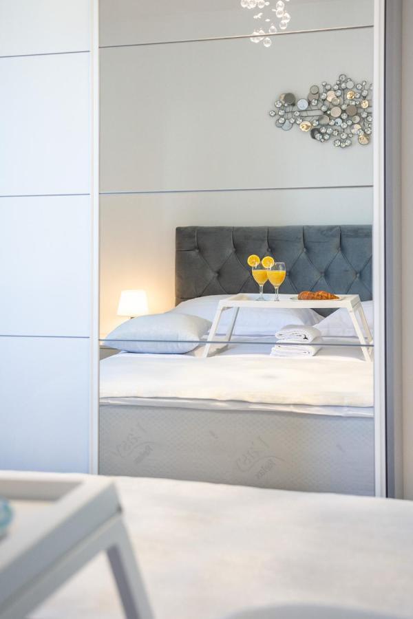 Sea Vista Apartments Каштела Екстер'єр фото