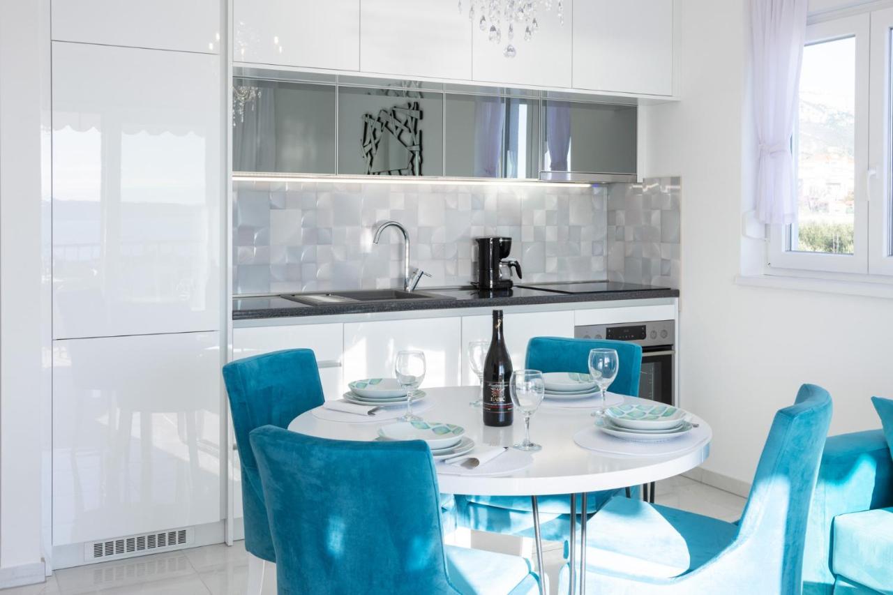 Sea Vista Apartments Каштела Екстер'єр фото